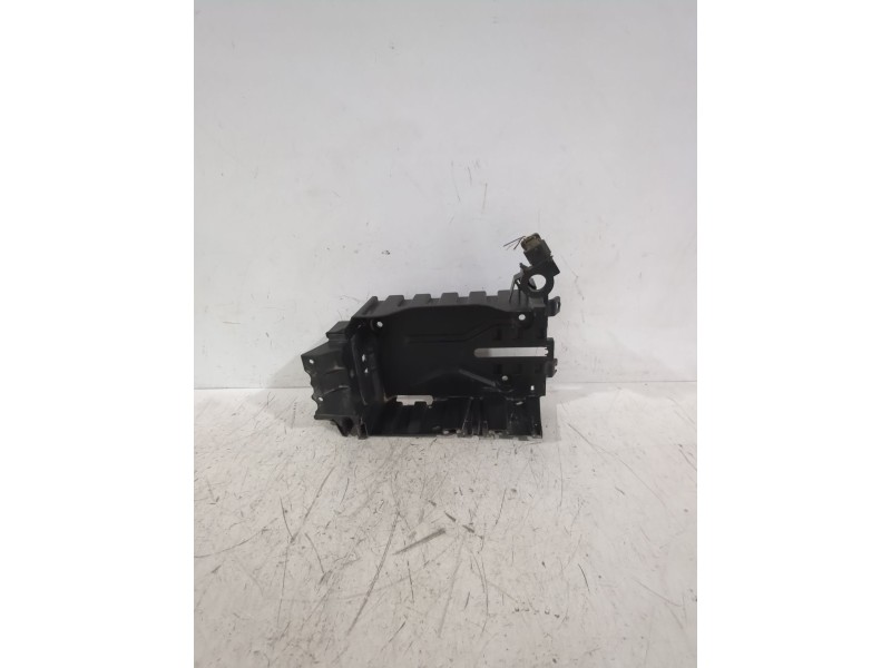 Recambio de soporte bateria para opel corsa e (x15) 1.3 cdti (08, 68) referencia OEM IAM 13498274  