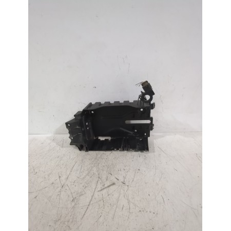 Recambio de soporte bateria para opel corsa e (x15) 1.3 cdti (08, 68) referencia OEM IAM 13498274  