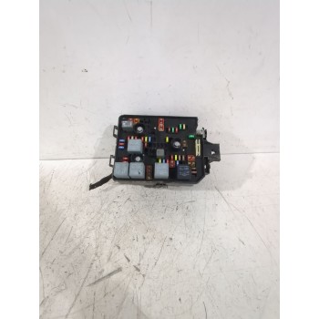 Recambio de caja reles / fusibles para opel corsa e (x15) 1.3 cdti (08, 68) referencia OEM IAM 95941608  