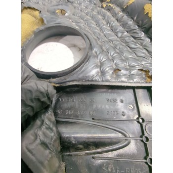 Recambio de cubierta motor para peugeot 107 (pm_, pn_) 1.4 hdi referencia OEM IAM 9657372680  