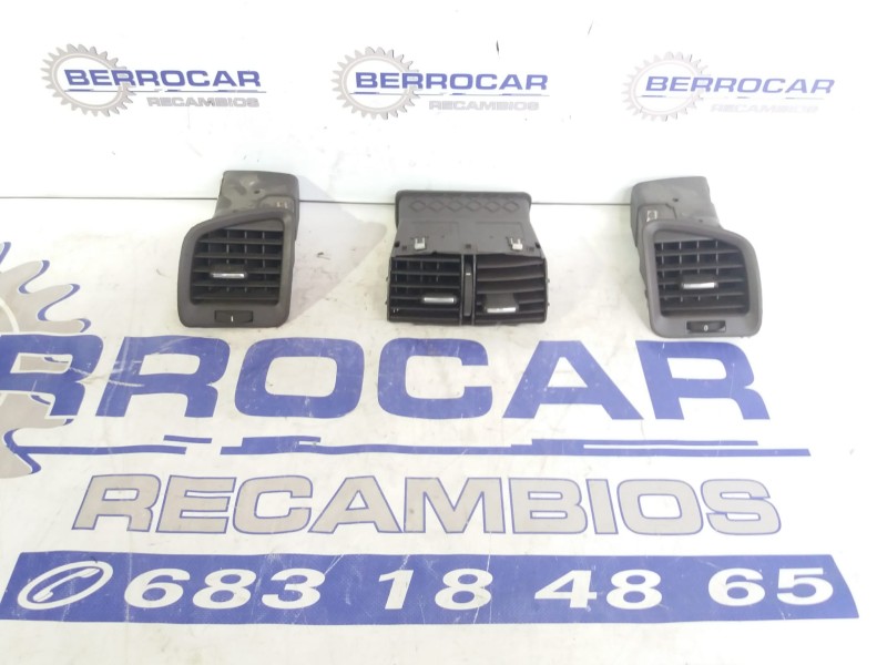 Recambio de aireadores para opel insignia sports tourer 2.0 cdti cat referencia OEM IAM 13321922  