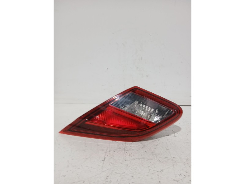 Recambio de piloto trasero derecho interior para opel corsa e (x15) 1.3 cdti (08, 68) referencia OEM IAM 39012624  