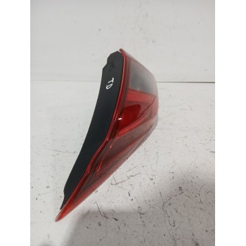 Recambio de piloto trasero derecho interior para opel corsa e (x15) 1.3 cdti (08, 68) referencia OEM IAM 39012624  