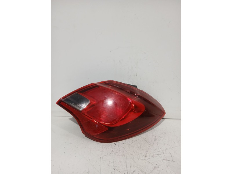 Recambio de piloto trasero derecho para opel corsa e (x15) 1.3 cdti (08, 68) referencia OEM IAM 39012622  