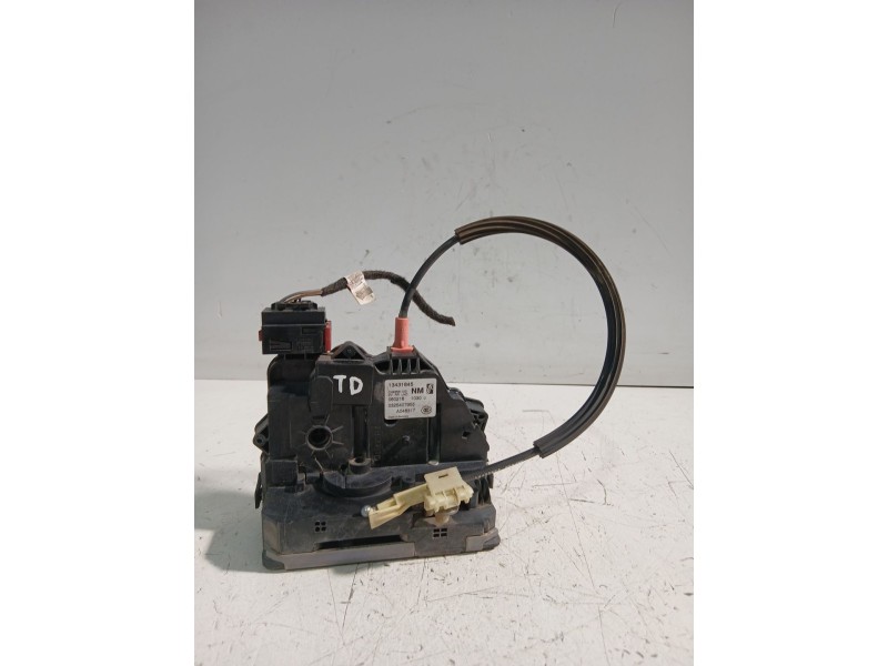 Recambio de cerradura puerta trasera derecha para opel corsa e (x15) 1.3 cdti (08, 68) referencia OEM IAM 13431845  