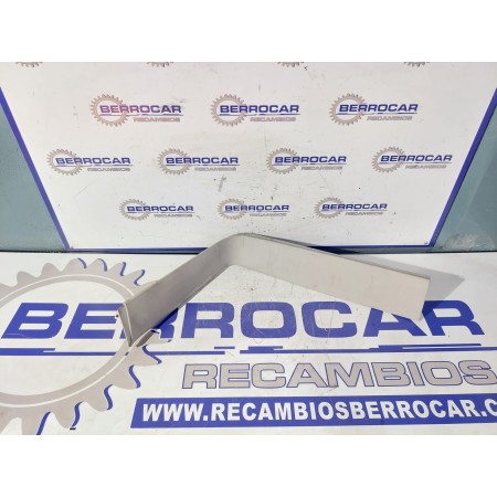 Recambio de moldura para mercedes-benz clase a (w169) 1.7 cat referencia OEM IAM A1697400470  