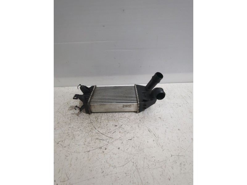 Recambio de intercooler para opel astra h sedán (a04) 1.7 cdti (l69) referencia OEM IAM 13213402  