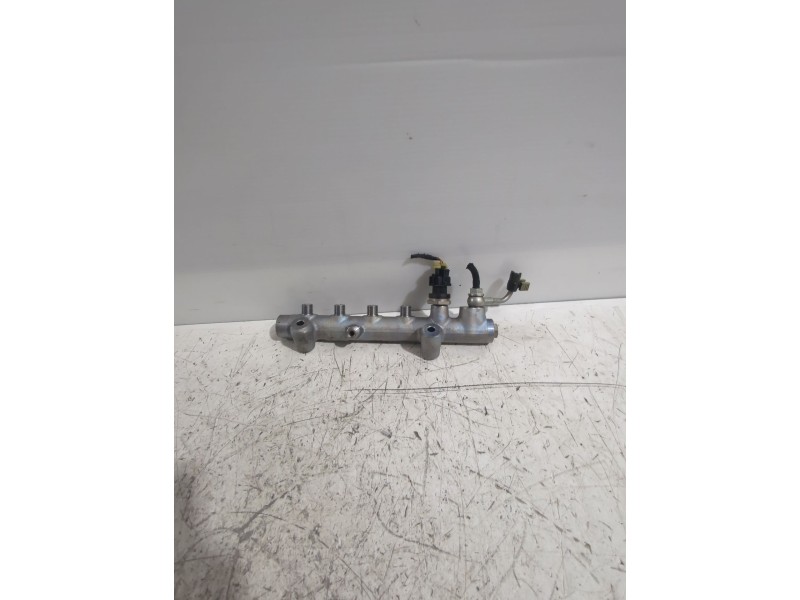 Recambio de rampa inyectora para opel astra h sedán (a04) 1.7 cdti (l69) referencia OEM IAM 0445214094  