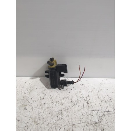 Recambio de valvula aire adicional para opel astra h sedán (a04) 1.7 cdti (l69) referencia OEM IAM 8981056571  