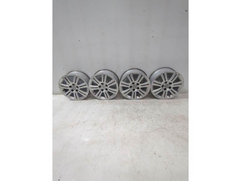 Recambio de juego llantas para opel astra h sedán (a04) 1.7 cdti (l69) referencia OEM IAM 13228792  