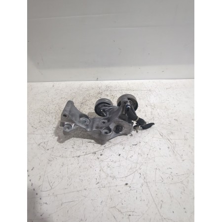 Recambio de soporte alternador para opel astra h sedán (a04) 1.7 cdti (l69) referencia OEM IAM 898005563  