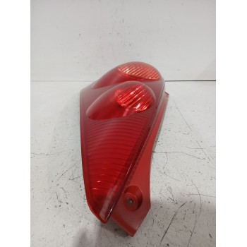 Recambio de piloto trasero derecho para peugeot 107 (pm_, pn_) 1.4 hdi referencia OEM IAM 615510H040  