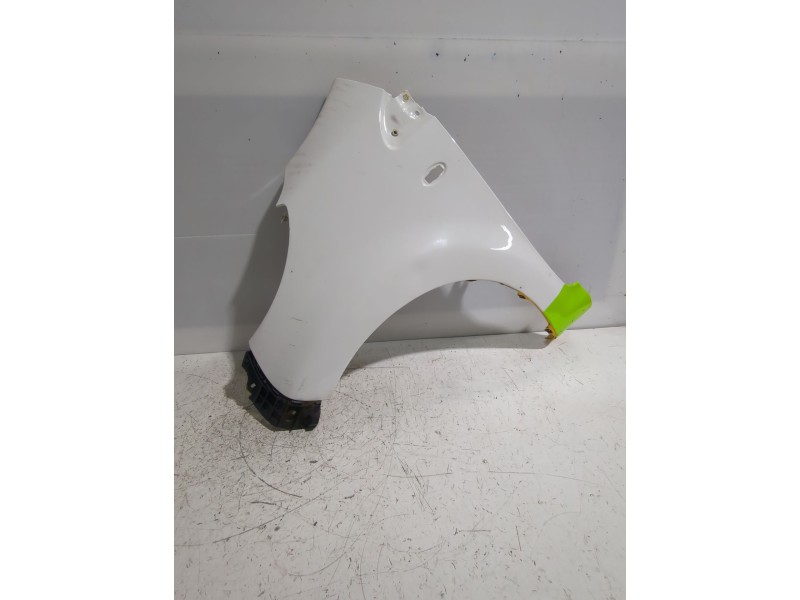 Recambio de aleta delantera izquierda para peugeot 107 (pm_, pn_) 1.4 hdi referencia OEM IAM 7840Q7  