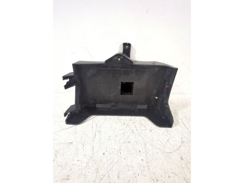 Recambio de soporte bateria para land rover freelander i (l314) 2.0 td4 4x4 referencia OEM IAM YJ1100190  
