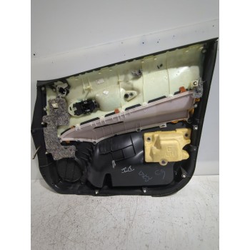 Recambio de guarnecido puerta delantera izquierda para toyota auris (_e15_) 1.6 (zre151_) referencia OEM IAM 67764X1F00  