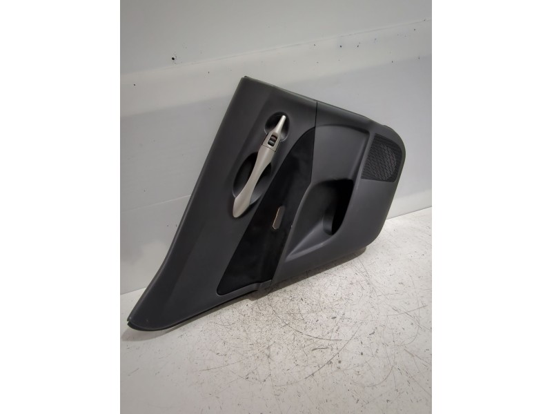 Recambio de guarnecido puerta trasera izquierda para toyota auris (_e15_) 1.6 (zre151_) referencia OEM IAM 67788X1F00  