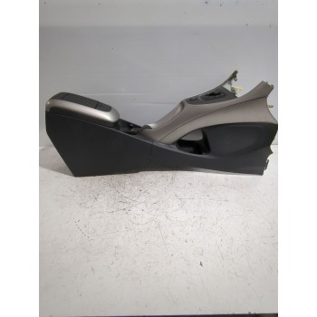 Recambio de consola central para toyota auris (_e15_) 1.6 (zre151_) referencia OEM IAM 5891002050B0  