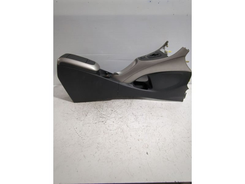 Recambio de consola central para toyota auris (_e15_) 1.6 (zre151_) referencia OEM IAM 5891002050B0  