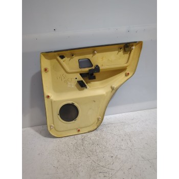 GUARNECIDO PUERTA TRASERA IZQUIERDA CB4004MY5DR 