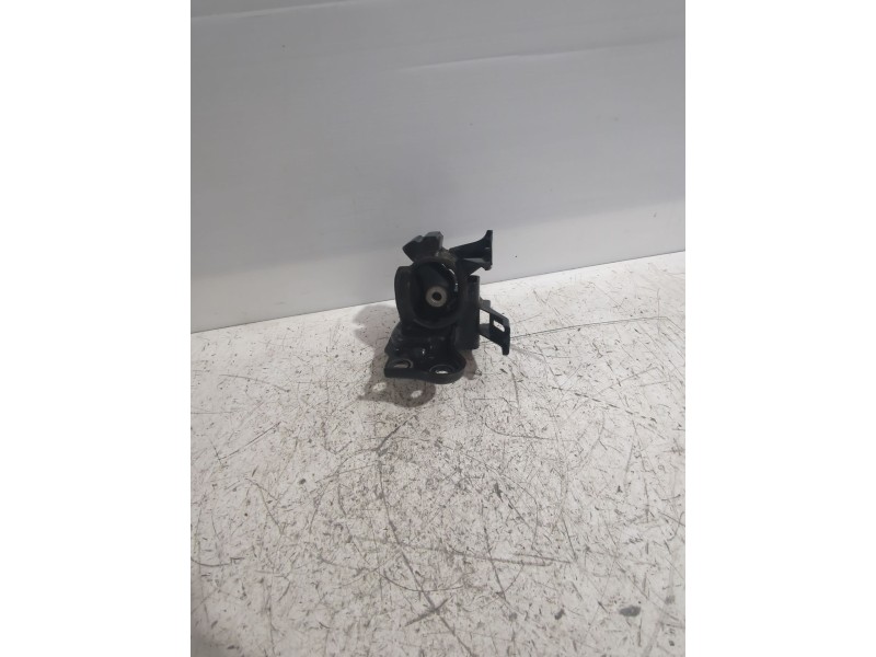 Recambio de soporte motor izquierdo para toyota auris (_e15_) 1.6 (zre151_) referencia OEM IAM AV84686  