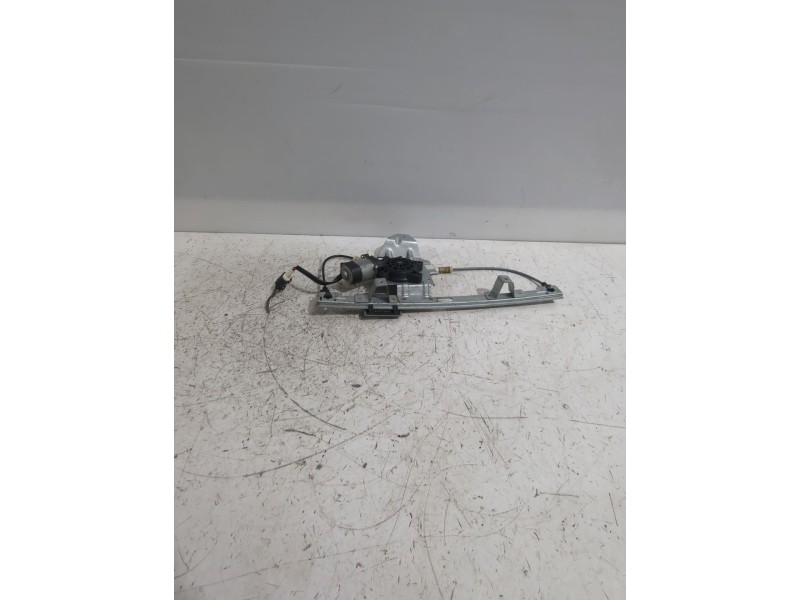 Recambio de elevalunas trasero izquierdo para land rover freelander i (l314) 2.0 td4 4x4 referencia OEM IAM ALR8179  