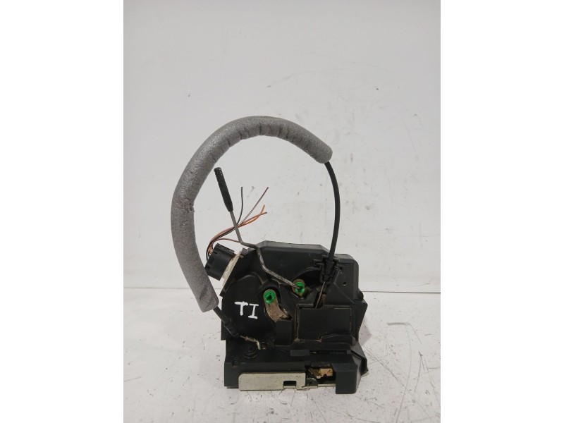 Recambio de cerradura puerta trasera izquierda para land rover freelander i (l314) 2.0 td4 4x4 referencia OEM IAM ALR9787  