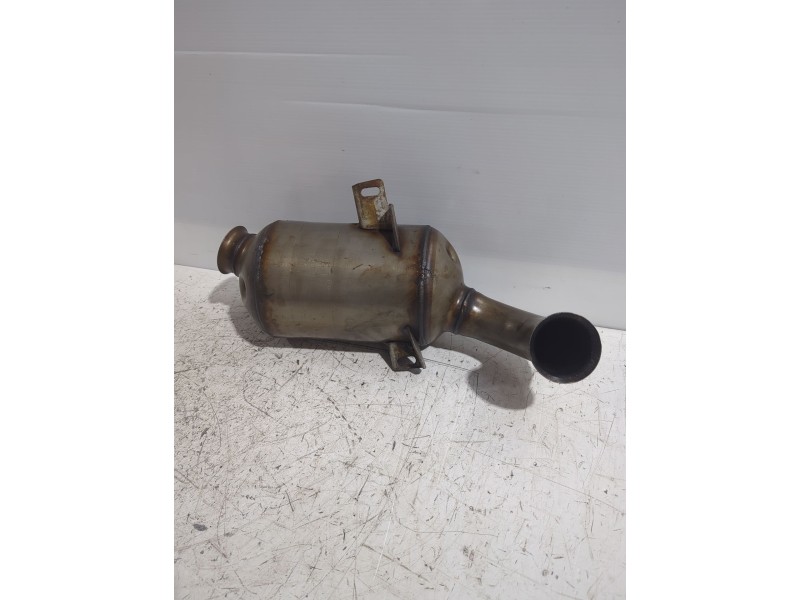 Recambio de catalizador para peugeot 107 (pm_, pn_) 1.4 hdi referencia OEM IAM 1738A1  