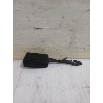 Recambio de enganche cinturon delantero izquierdo para mercedes-benz clk (c209) clk 240 (209.361) referencia OEM IAM 2038601569 