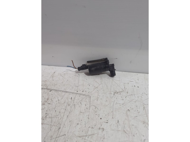 Recambio de bomba limpia para peugeot 107 (pm_, pn_) 1.4 hdi referencia OEM IAM 643476  