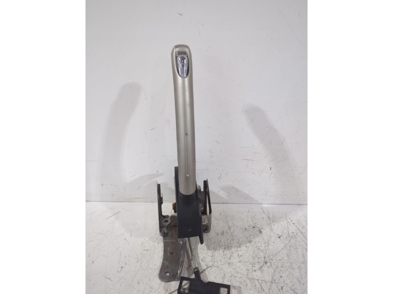 Recambio de palanca freno para toyota auris (_e15_) 1.6 (zre151_) referencia OEM IAM 811319433  