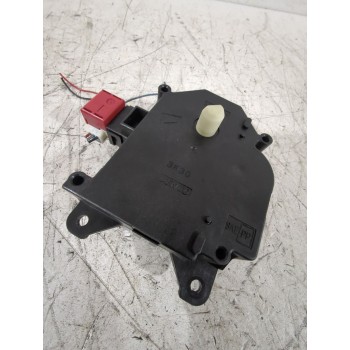 Recambio de motor apertura trampillas para toyota auris (_e15_) 1.6 (zre151_) referencia OEM IAM 1138002800PLS  