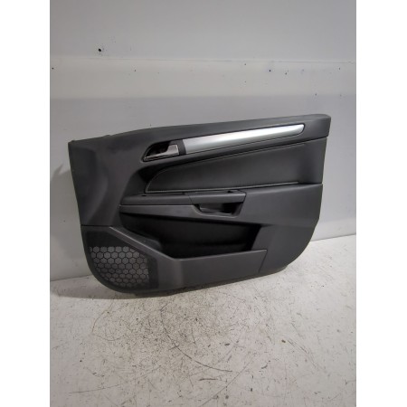Recambio de guarnecido puerta delantera derecha para opel astra h sedán (a04) 1.7 cdti (l69) referencia OEM IAM 13254937  