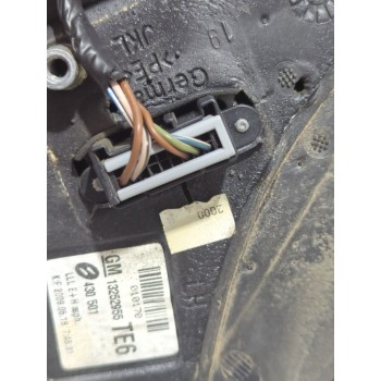 Recambio de retrovisor izquierdo para opel astra h sedán (a04) 1.7 cdti (l69) referencia OEM IAM 430225  