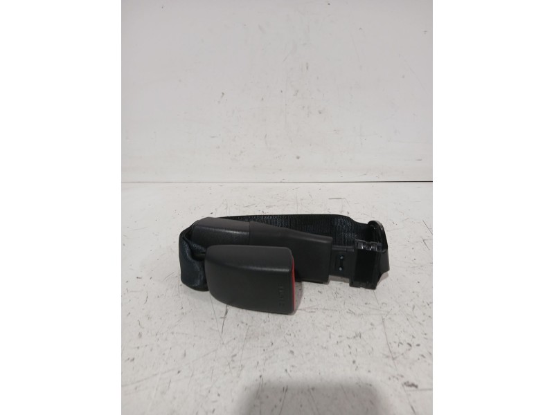 Recambio de enganche cinturon trasero izquierdo para toyota auris (_e15_) 1.6 (zre151_) referencia OEM IAM E034601  