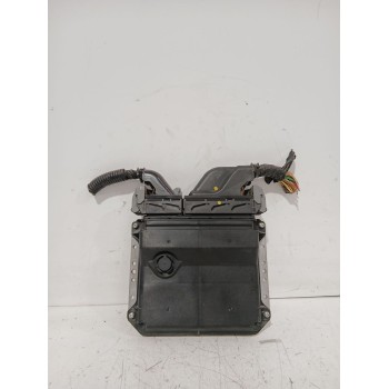 Recambio de centralita motor uce para toyota auris (_e15_) 1.6 (zre151_) referencia OEM IAM 8966102E71  