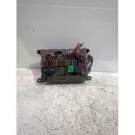 Recambio de caja reles / fusibles para land rover freelander i (l314) 2.0 td4 4x4 referencia OEM IAM YWC500210  