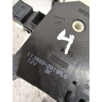 Recambio de motor apertura trampillas para toyota auris (_e15_) 1.6 (zre151_) referencia OEM IAM 113800281  