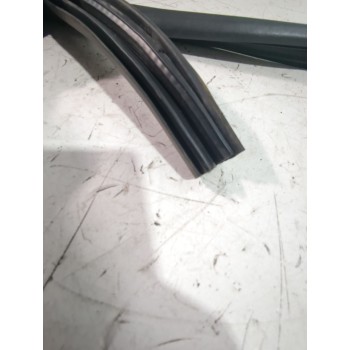 Recambio de gomas contorno puerta para land rover freelander i (l314) 2.0 td4 4x4 referencia OEM IAM LR082993  