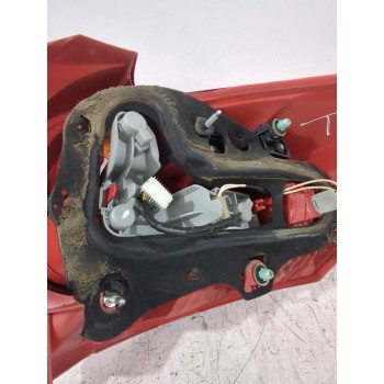 Recambio de piloto trasero izquierdo para toyota auris (_e15_) 1.6 (zre151_) referencia OEM IAM 8156102380  