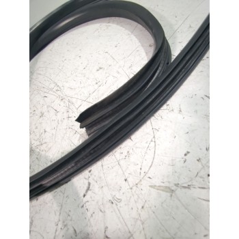 Recambio de gomas contorno puerta para land rover freelander i (l314) 2.0 td4 4x4 referencia OEM IAM LR058561  