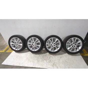 Recambio de juego llantas para opel zafira / zafira family b (a05) 1.9 cdti (m75) referencia OEM IAM 13120652  