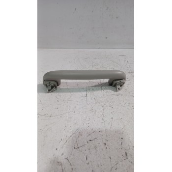 Recambio de asidero techo delantero derecho para toyota auris (_e15_) 1.6 (zre151_) referencia OEM IAM 6746838010  