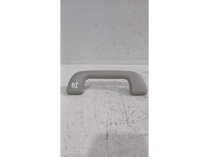 Recambio de asidero techo delantero izquierdo para toyota auris (_e15_) 1.6 (zre151_) referencia OEM IAM 6746838010  