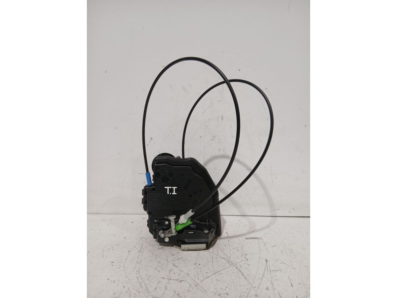 Recambio de cerradura puerta trasera izquierda para toyota auris (_e15_) 1.6 (zre151_) referencia OEM IAM 6906002170  