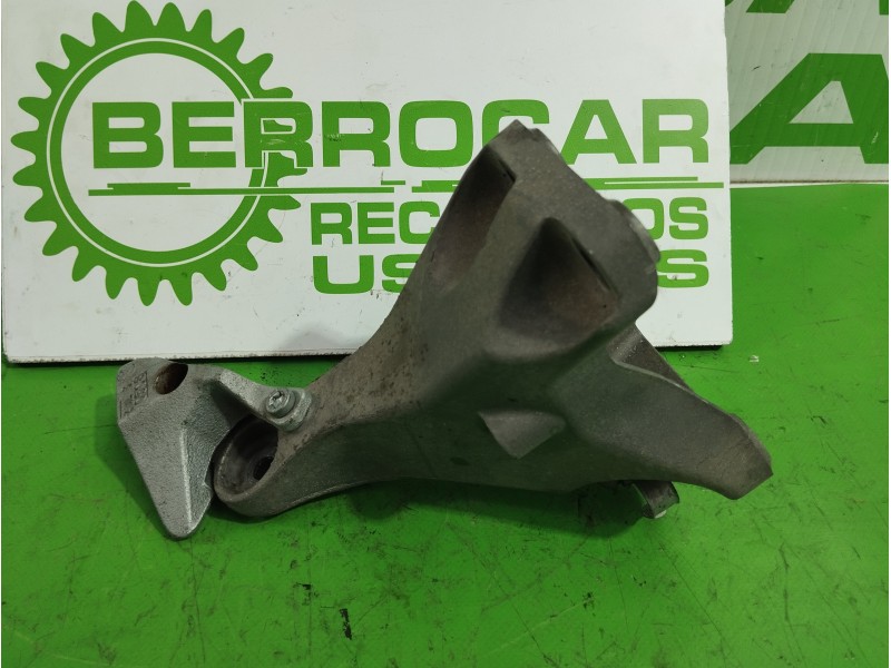 Recambio de soporte motor derecho para bmw serie 3 touring (e91) 2.0 16v referencia OEM IAM 2211678191601  