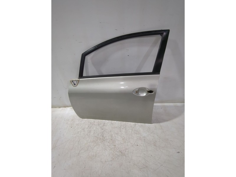 Recambio de puerta delantera izquierda para toyota auris (_e15_) 1.6 (zre151_) referencia OEM IAM 6700202260  