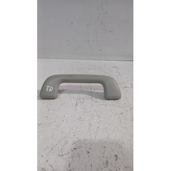 Recambio de asidero techo trasero derecho para toyota auris (_e15_) 1.6 (zre151_) referencia OEM IAM 6746838010  