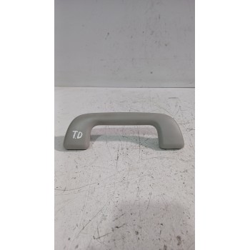 Recambio de asidero techo trasero derecho para toyota auris (_e15_) 1.6 (zre151_) referencia OEM IAM 6746838010  