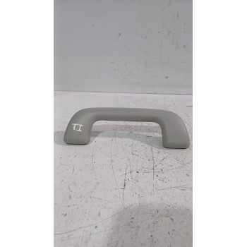 ASIDERO TECHO TRASERO IZQUIERDO 6746838010 