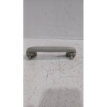 Recambio de asidero techo trasero izquierdo para toyota auris (_e15_) 1.6 (zre151_) referencia OEM IAM 6746838010  